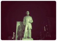 مجسمه جلال آل احمد؟